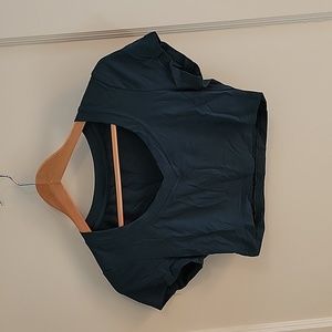 🤎 Green Crop V-neck Tee